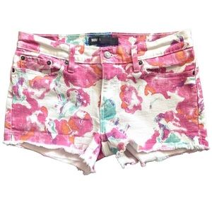 Levi’s Mid-Rise Tie Dye Frayed Hem Shorts- Size 8